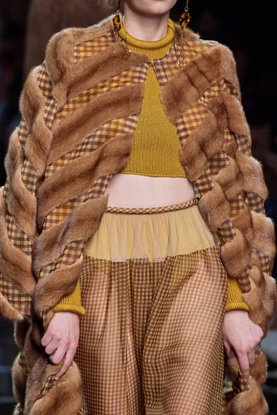 Look 47